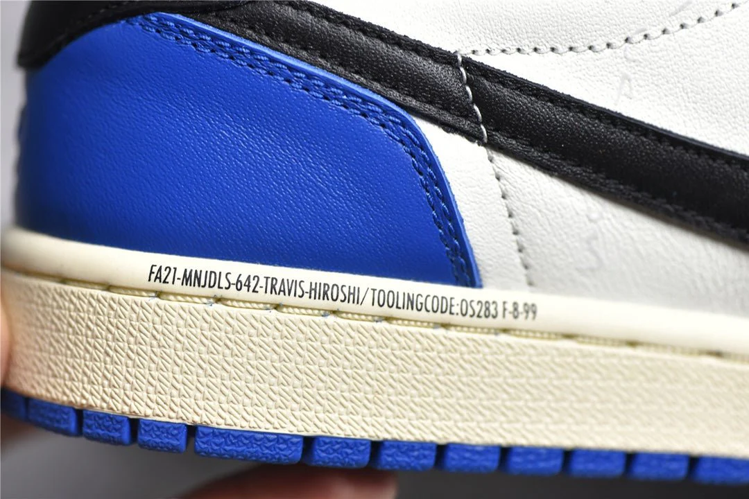 JORDAN 1 LOW x TRAVIS SCOTT FRAGMENT - Soul Replicas