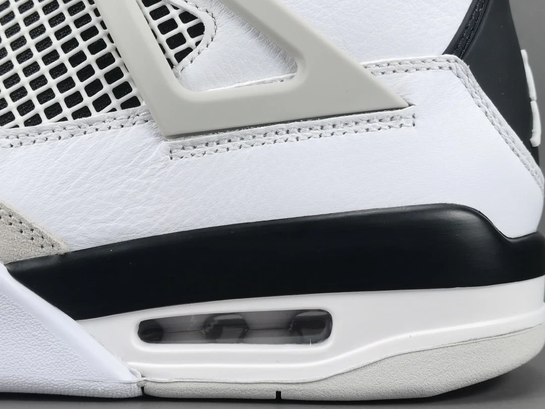 JORDAN 4 x MILITARY BLACK - Soul Replicas