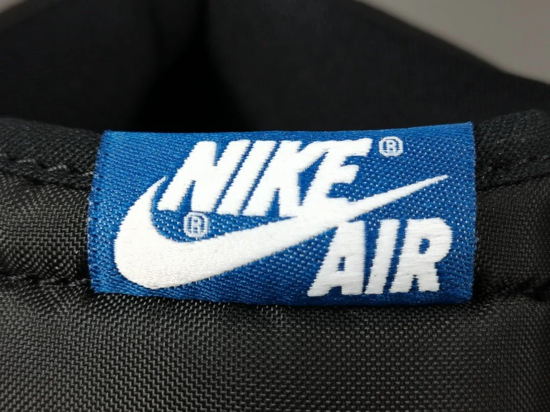 JORDAN 1 RETRO HIGH OG x DARK MARINA BLUE - Soul Replicas