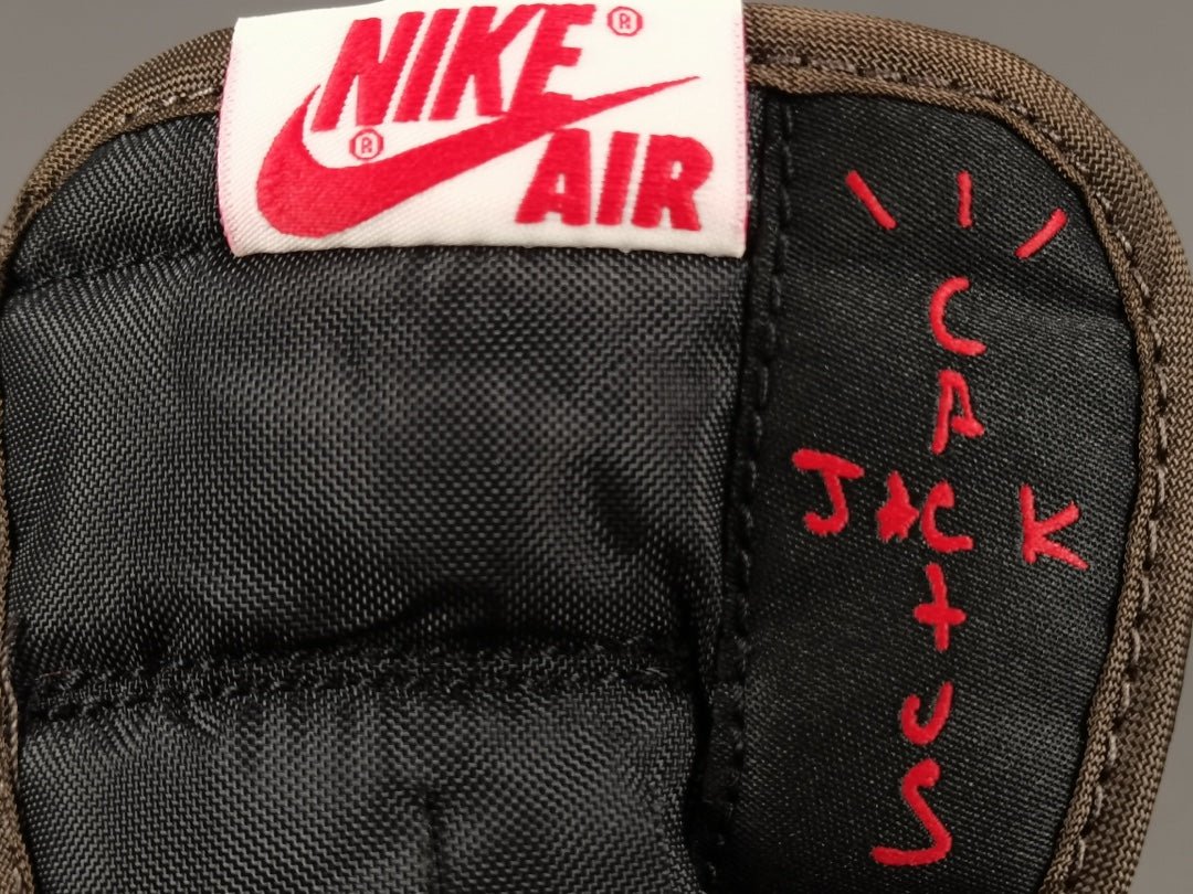 JORDAN 1 LOW OG SP x TRAVIS SCOTT - Soul Replicas