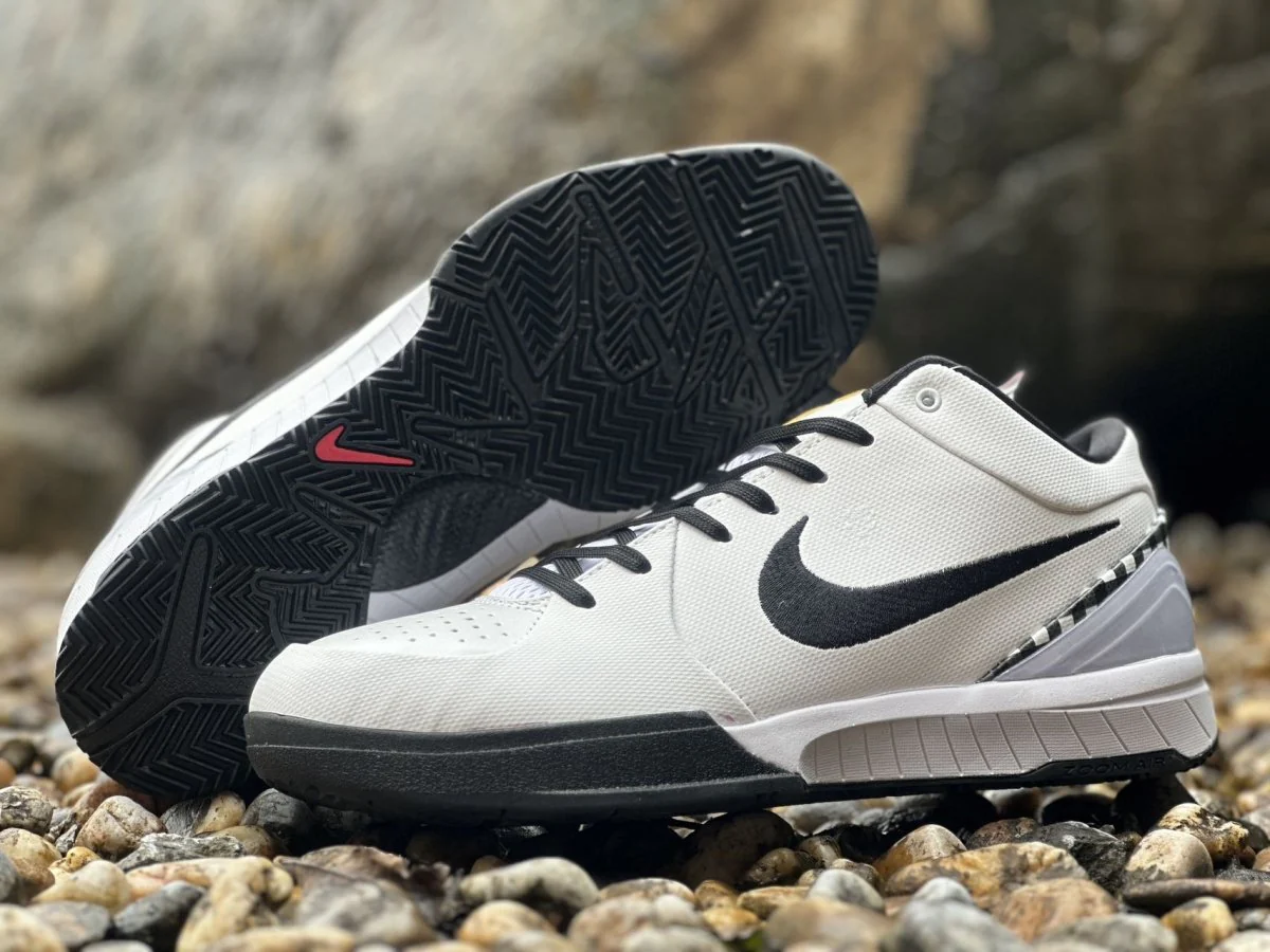 NIKE KOBE 4 PROTRO x MAMBACITA GIGI - Soul Replicas