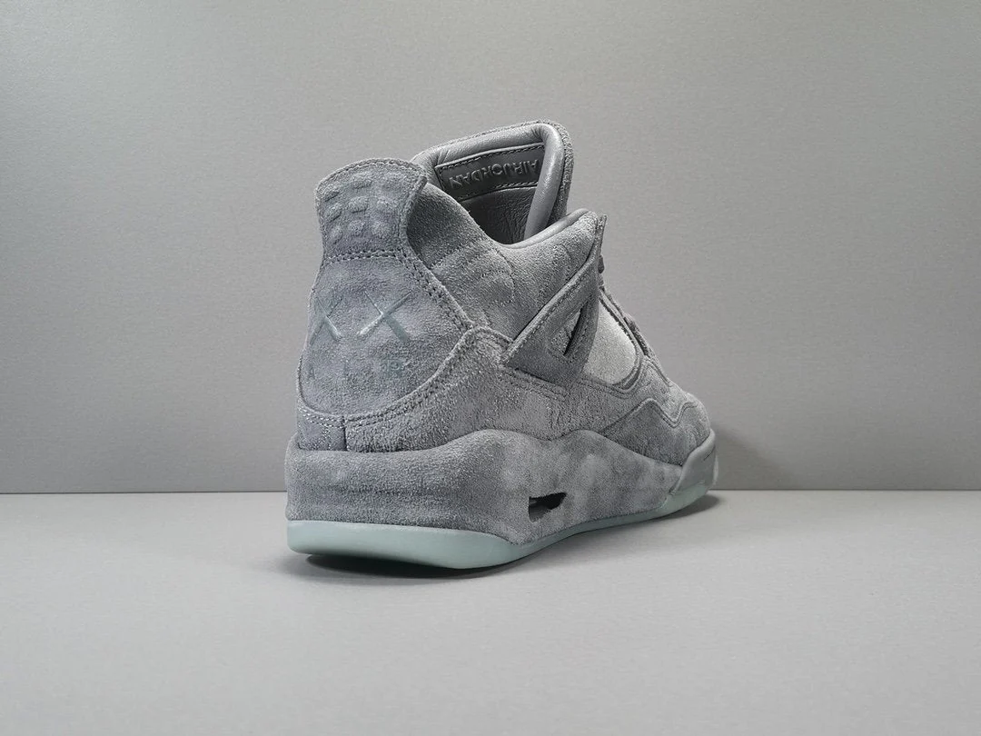 JORDAN 4 x KAWS - Soul Replicas