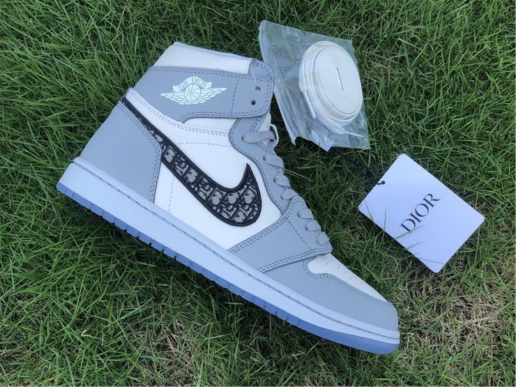 JORDAN 1 RETRO HIGH x DIOR - Soul Replicas