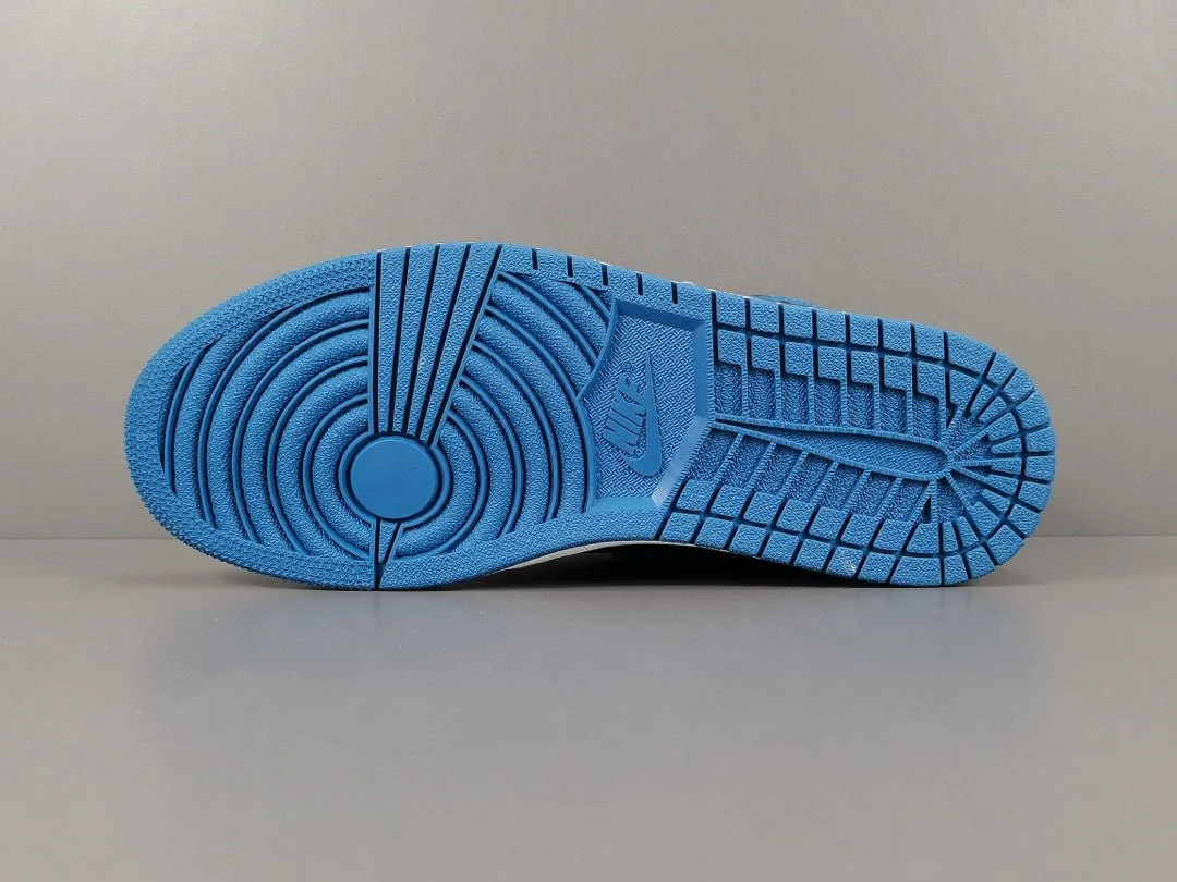 JORDAN 1 RETRO HIGH OG x DARK MARINA BLUE - Soul Replicas