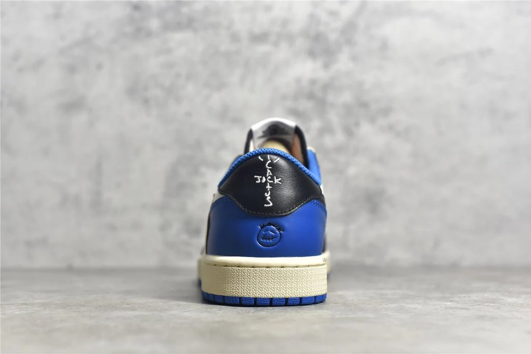 JORDAN 1 LOW x TRAVIS SCOTT FRAGMENT - Soul Replicas