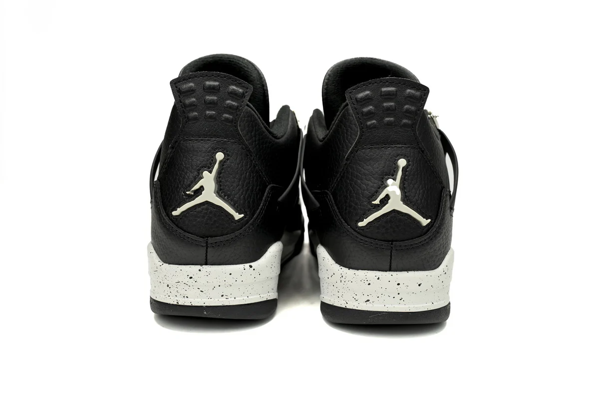 Air Jordan 4 Retro Oreo - Soul Replicas