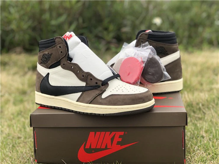 JORDAN 1 RETRO HIGH x TRAVIS SCOTT - Soul Replicas