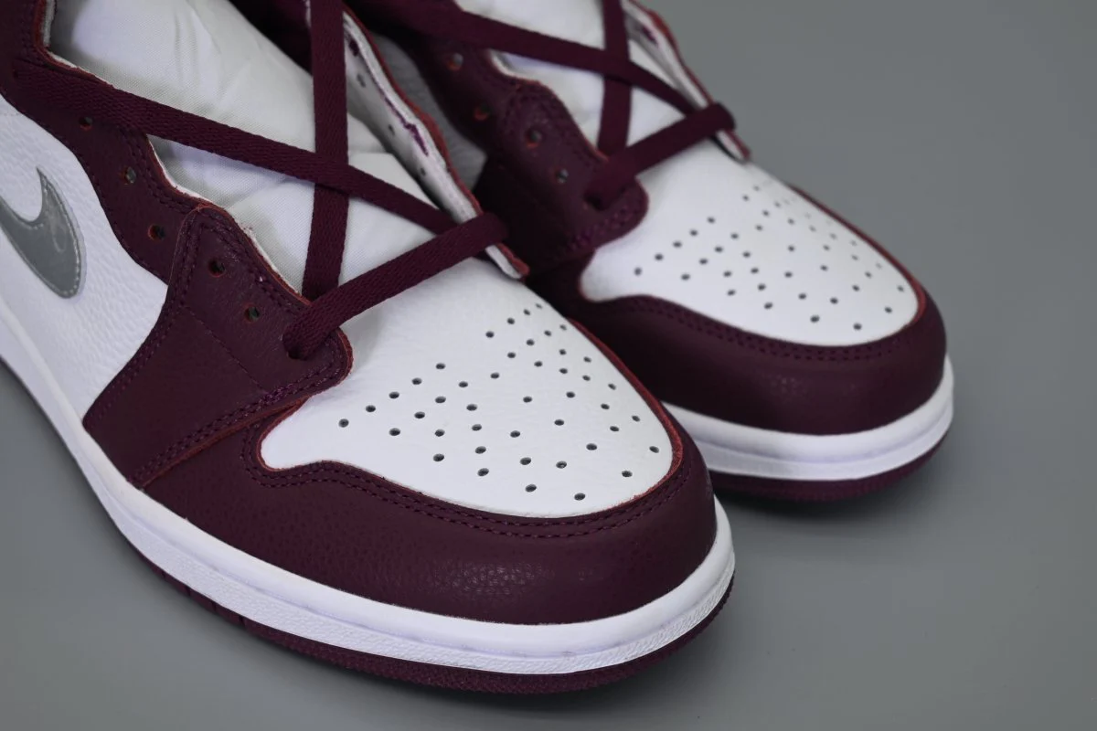JORDAN 1 RETRO HIGH OG x BORDEAUX - Soul Replicas