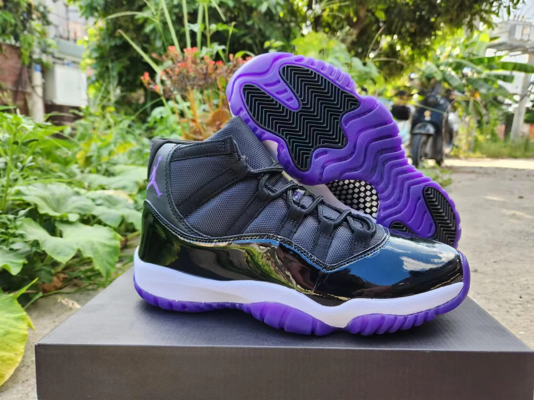 JORDAN 11 Black and Purple - Soul Replicas