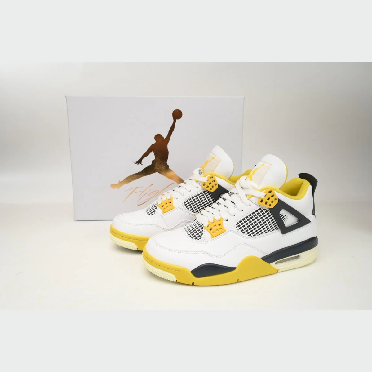 JORDAN 4 x VIVID SULFUR - Soul Replicas