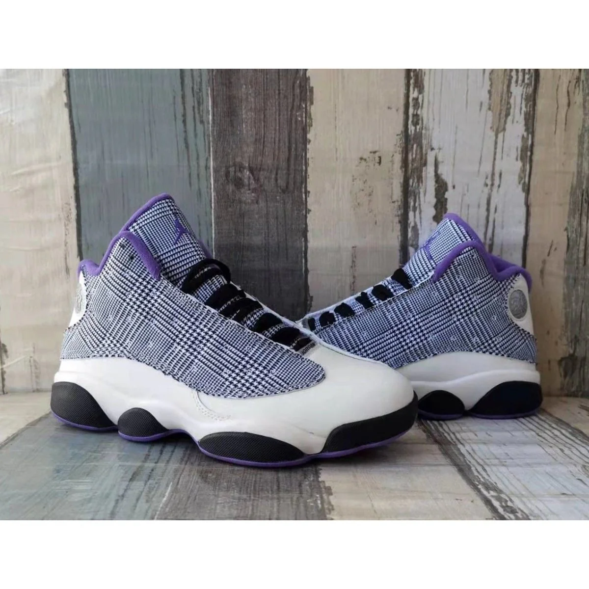 JORDAN 13 RETRO x HOUNDSTOOTH - Soul Replicas