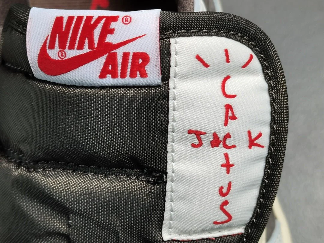 JORDAN 1 LOW x TRAVIS SCOTT REVERSE MOCHA - Soul Replicas