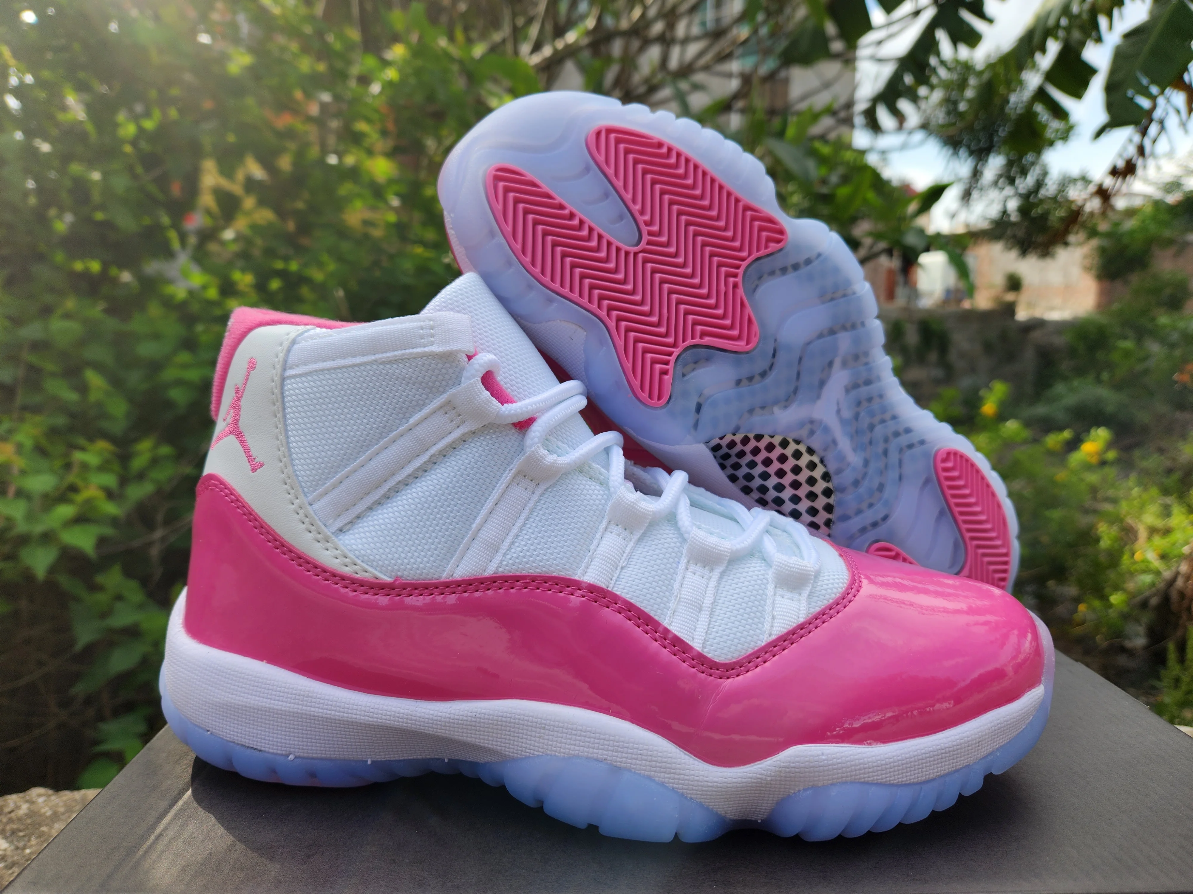JORDAN 11 Valentine's Day - Soul Replicas