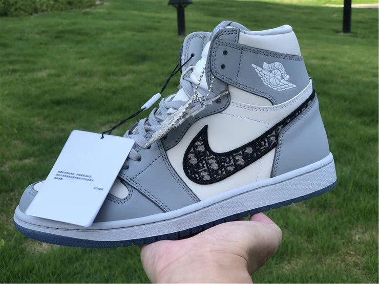 JORDAN 1 RETRO HIGH x DIOR - Soul Replicas