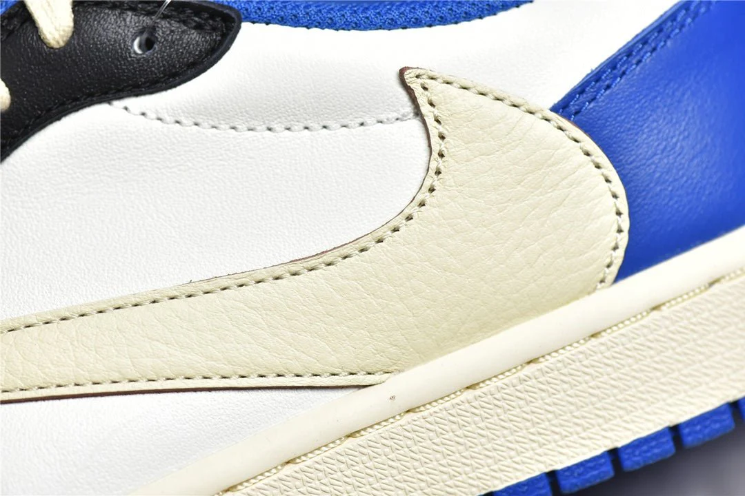 JORDAN 1 LOW x TRAVIS SCOTT FRAGMENT - Soul Replicas