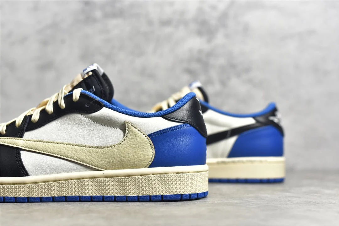 JORDAN 1 LOW x TRAVIS SCOTT FRAGMENT - Soul Replicas