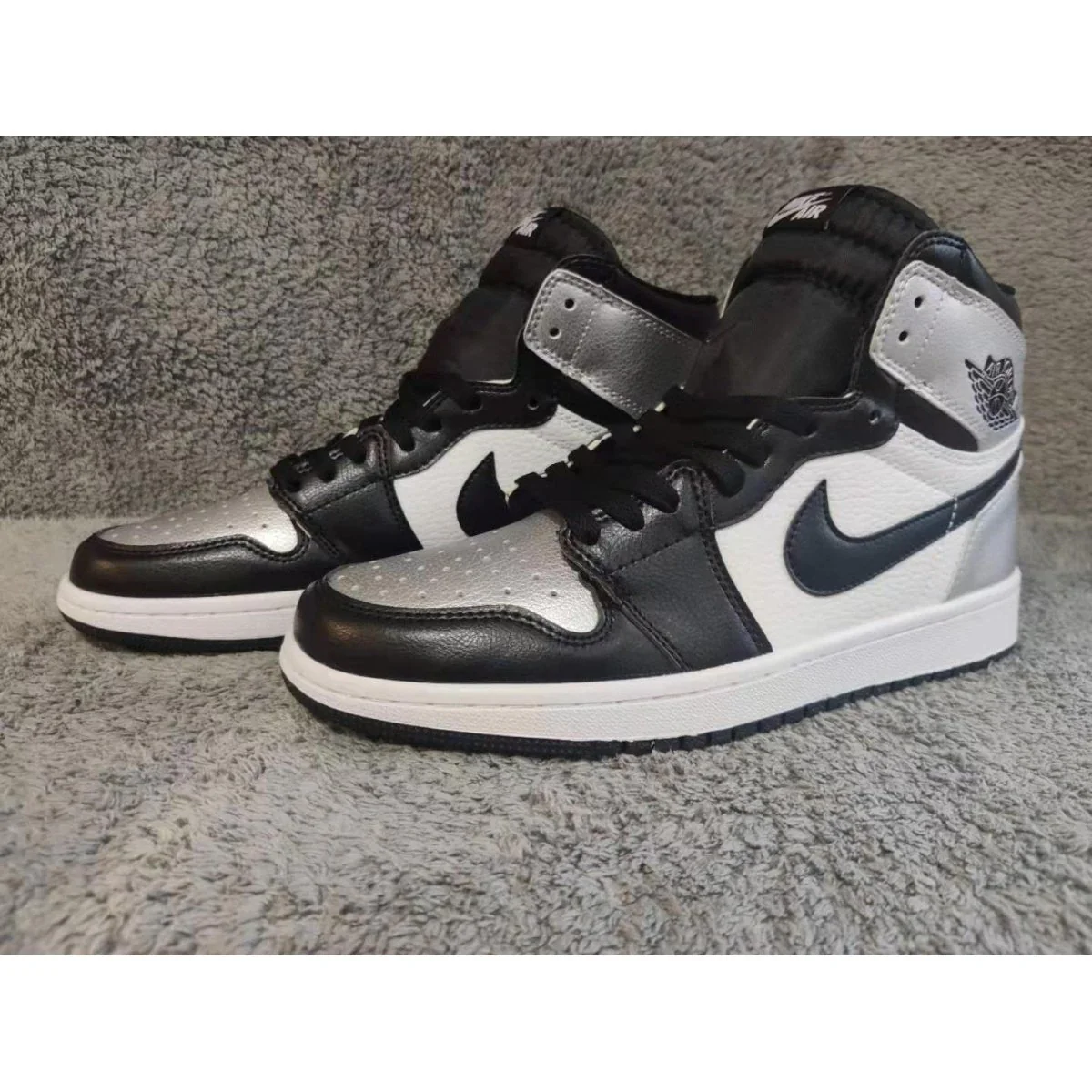 JORDAN 1 HIGH x SILVER TOE - Soul Replicas