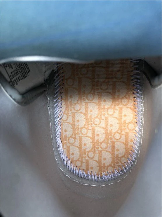 JORDAN 1 RETRO HIGH x DIOR - Soul Replicas