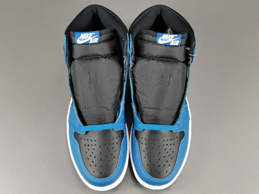 JORDAN 1 RETRO HIGH OG x DARK MARINA BLUE - Soul Replicas