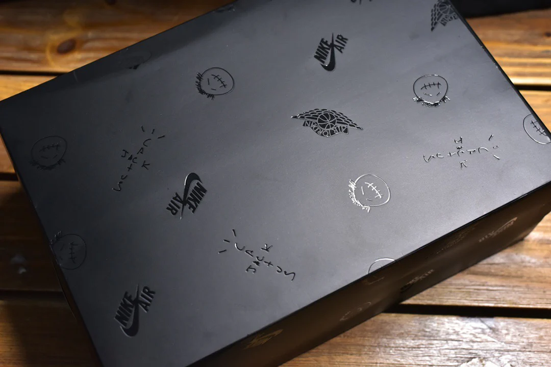 JORDAN 1 LOW x TRAVIS SCOTT PHANTOM - Soul Replicas