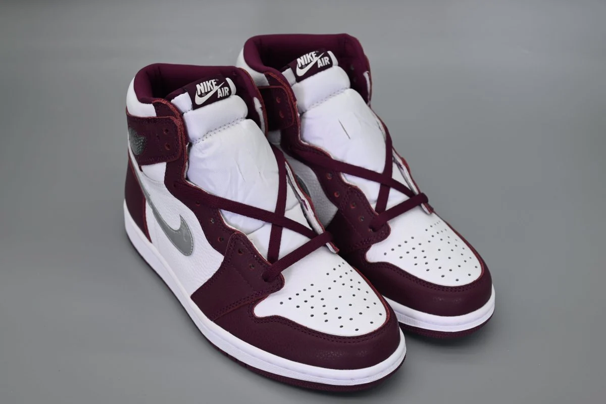 JORDAN 1 RETRO HIGH OG x BORDEAUX - Soul Replicas