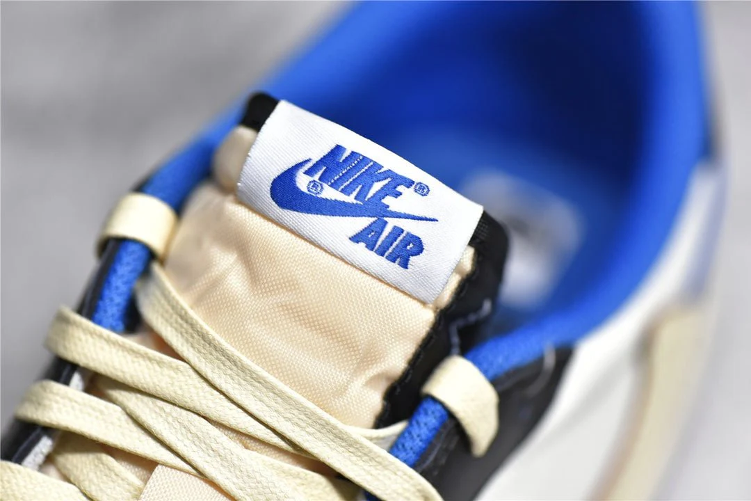 JORDAN 1 LOW x TRAVIS SCOTT FRAGMENT - Soul Replicas
