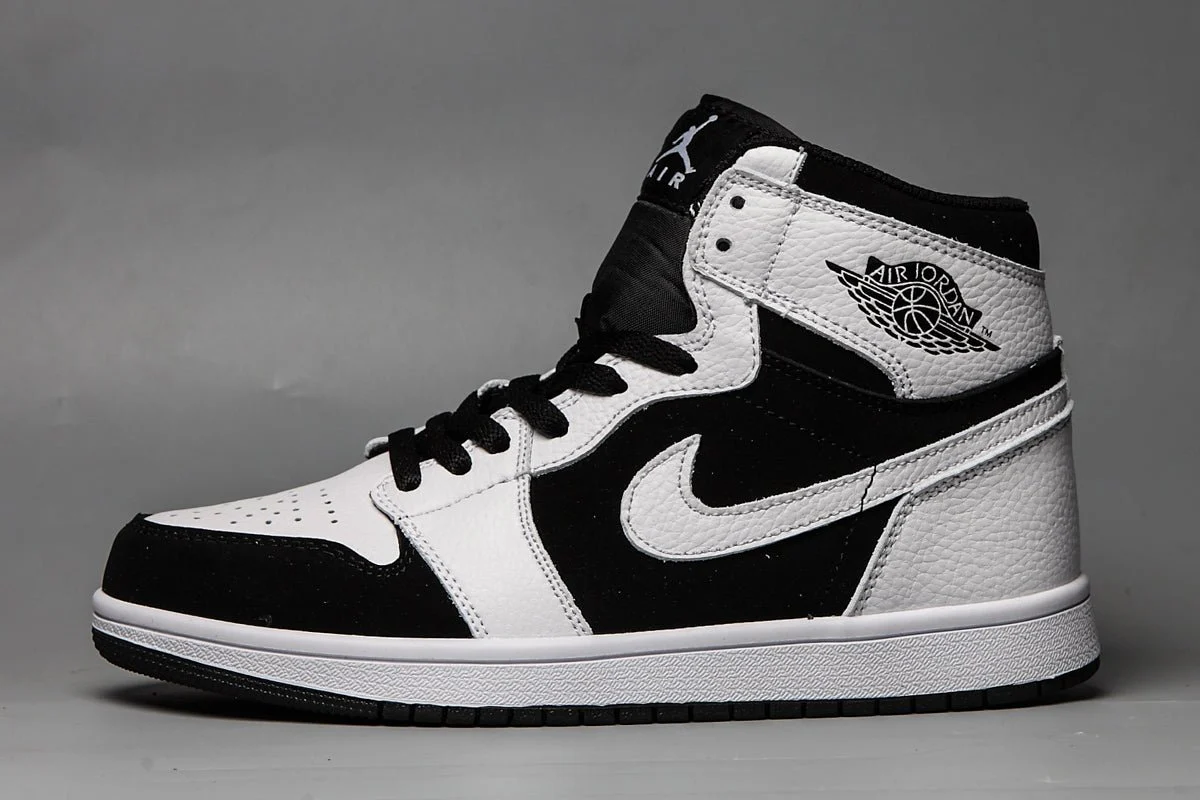 JORDAN 1 MID x WHITE BLACK - Soul Replicas