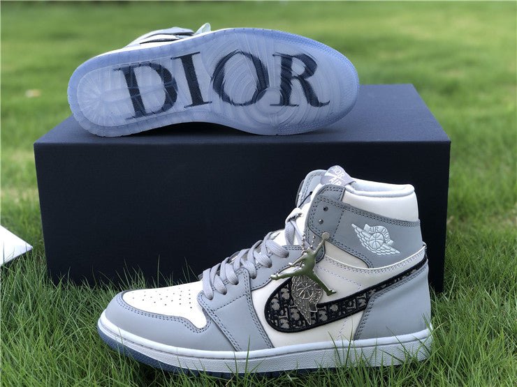 JORDAN 1 RETRO HIGH x DIOR - Soul Replicas