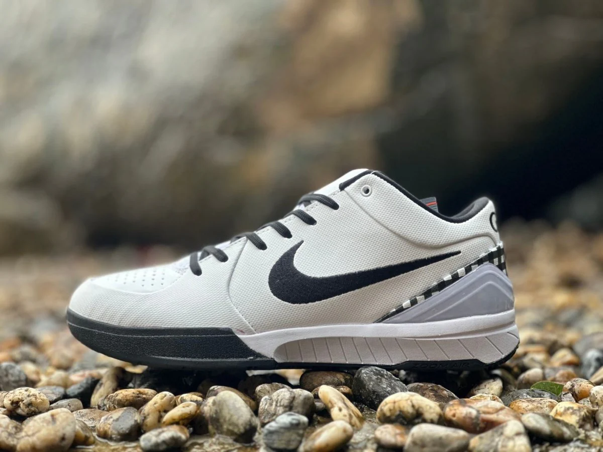 NIKE KOBE 4 PROTRO x MAMBACITA GIGI - Soul Replicas