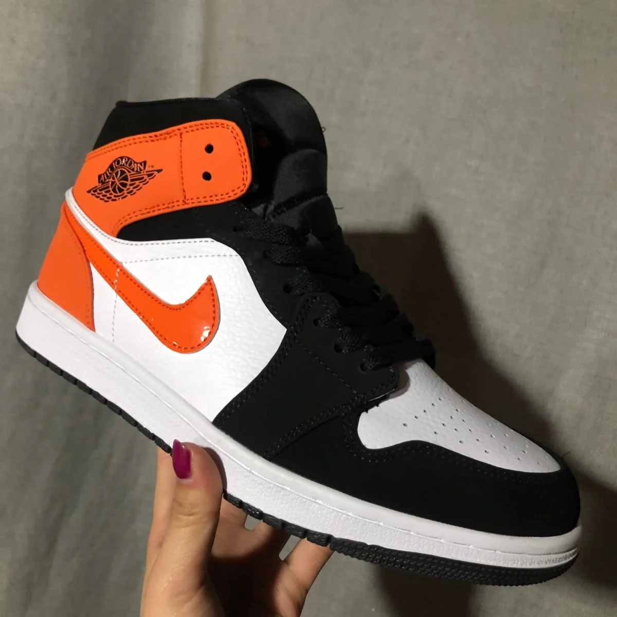 JORDAN 1 MID x SHATTERED BACKBOARD - Soul Replicas