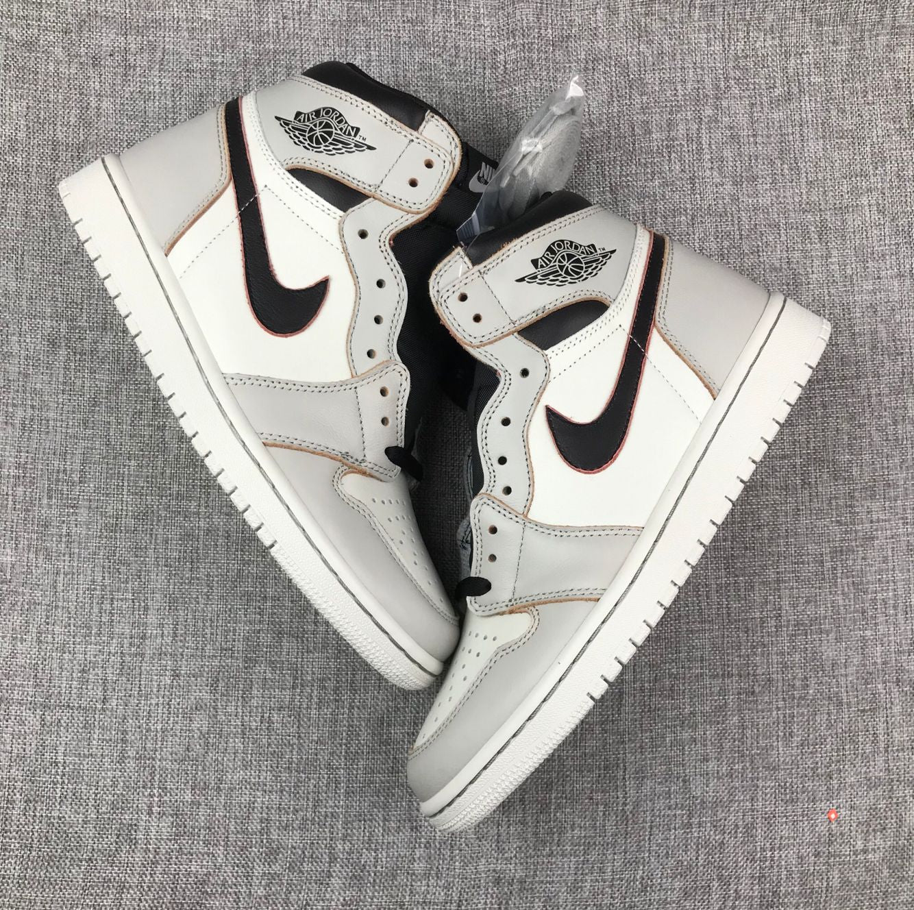 JORDAN 1 RETRO HIGH OG DEFIANT x SB NYC TO PARIS - Soul Replicas