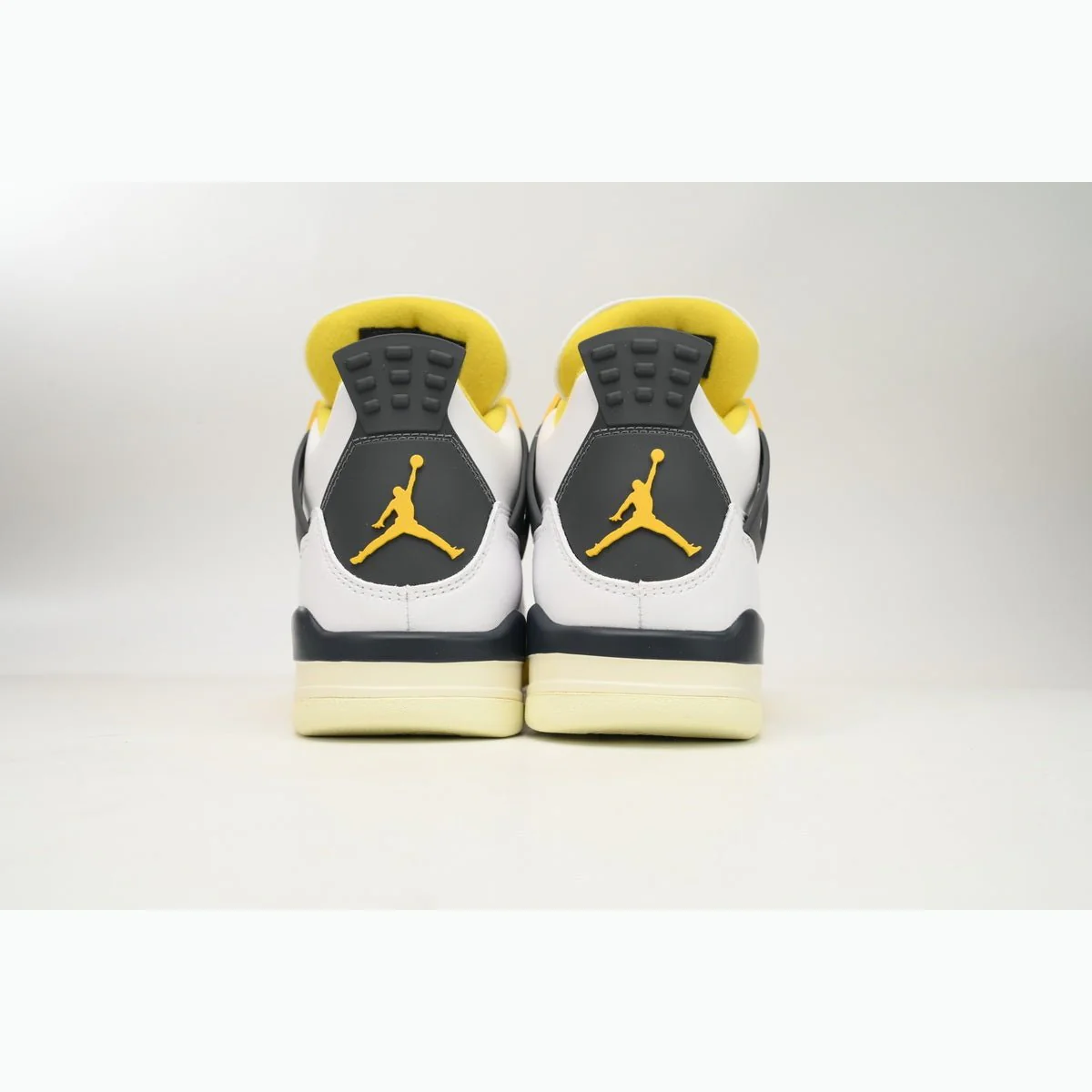 JORDAN 4 x VIVID SULFUR - Soul Replicas