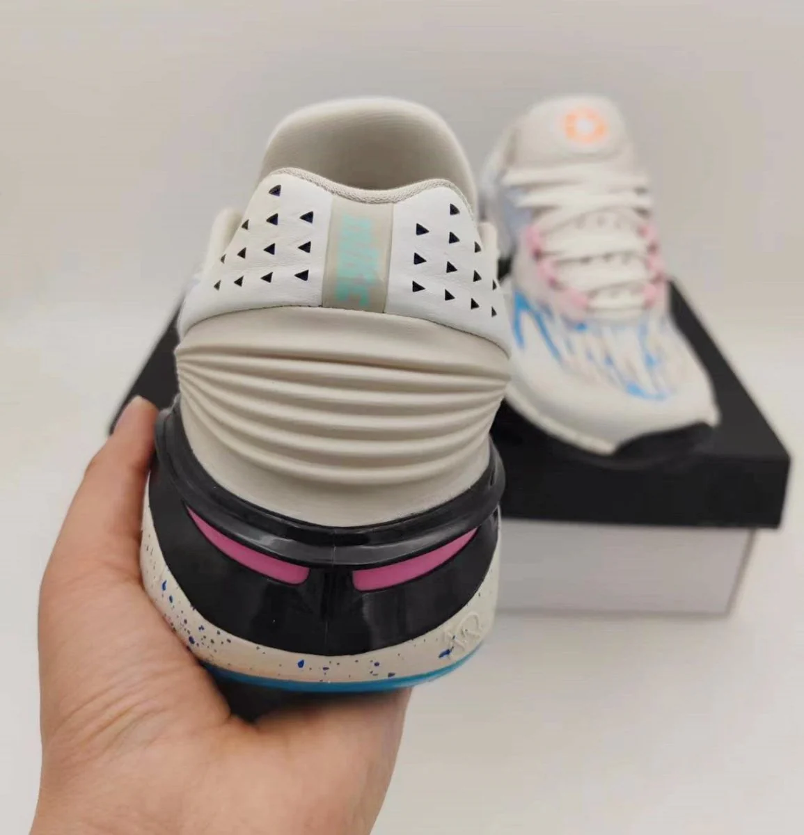 NIKE ZOOM G.T. CUT 2 x WE ARE ALL GREATER - Soul Replicas