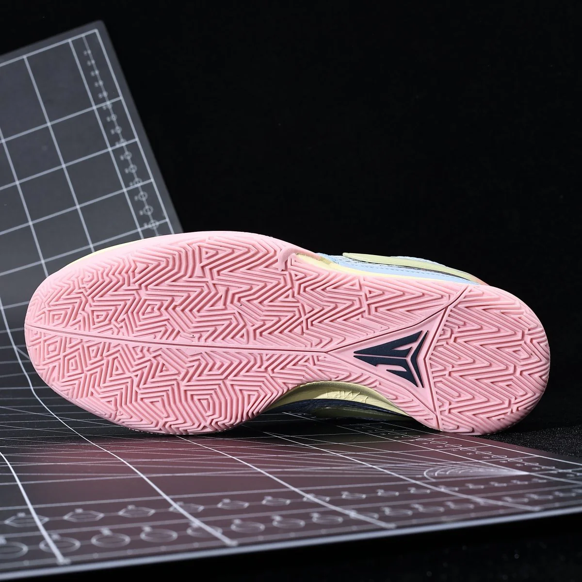 NIKE JA 1 x DAY ONE - Soul Replicas