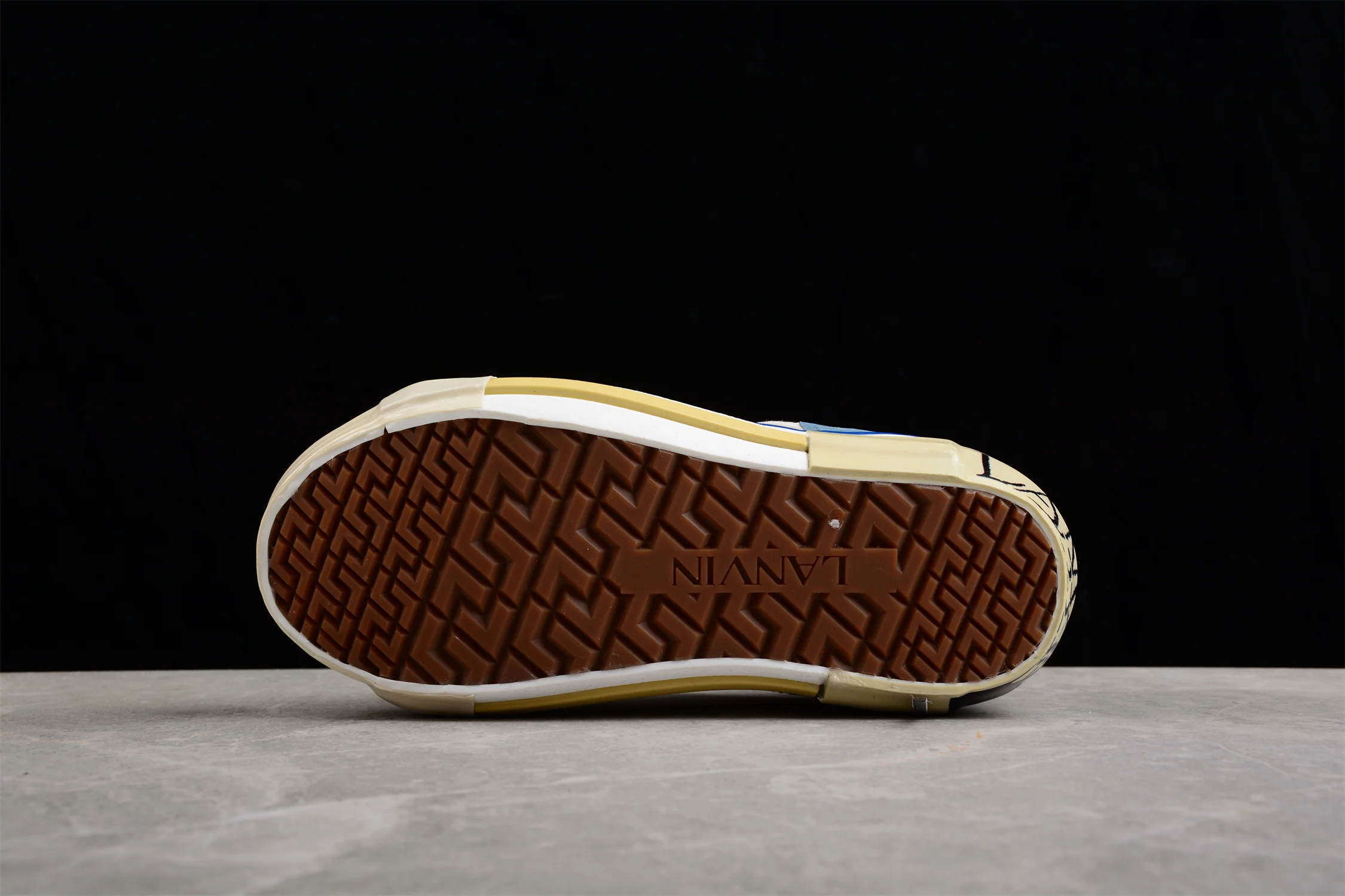 Classic Canvas Low Top Sneakers - Soul Replicas