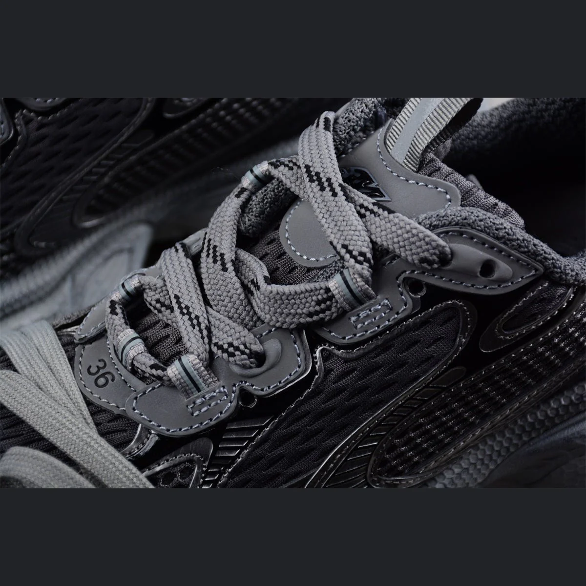 BALENCIAGA 3XL x BAL GREY WORN OUT - Soul Replicas