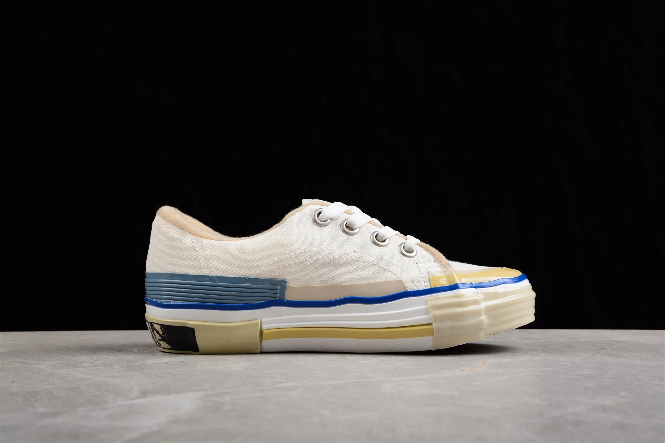 Classic Canvas Low Top Sneakers - Soul Replicas