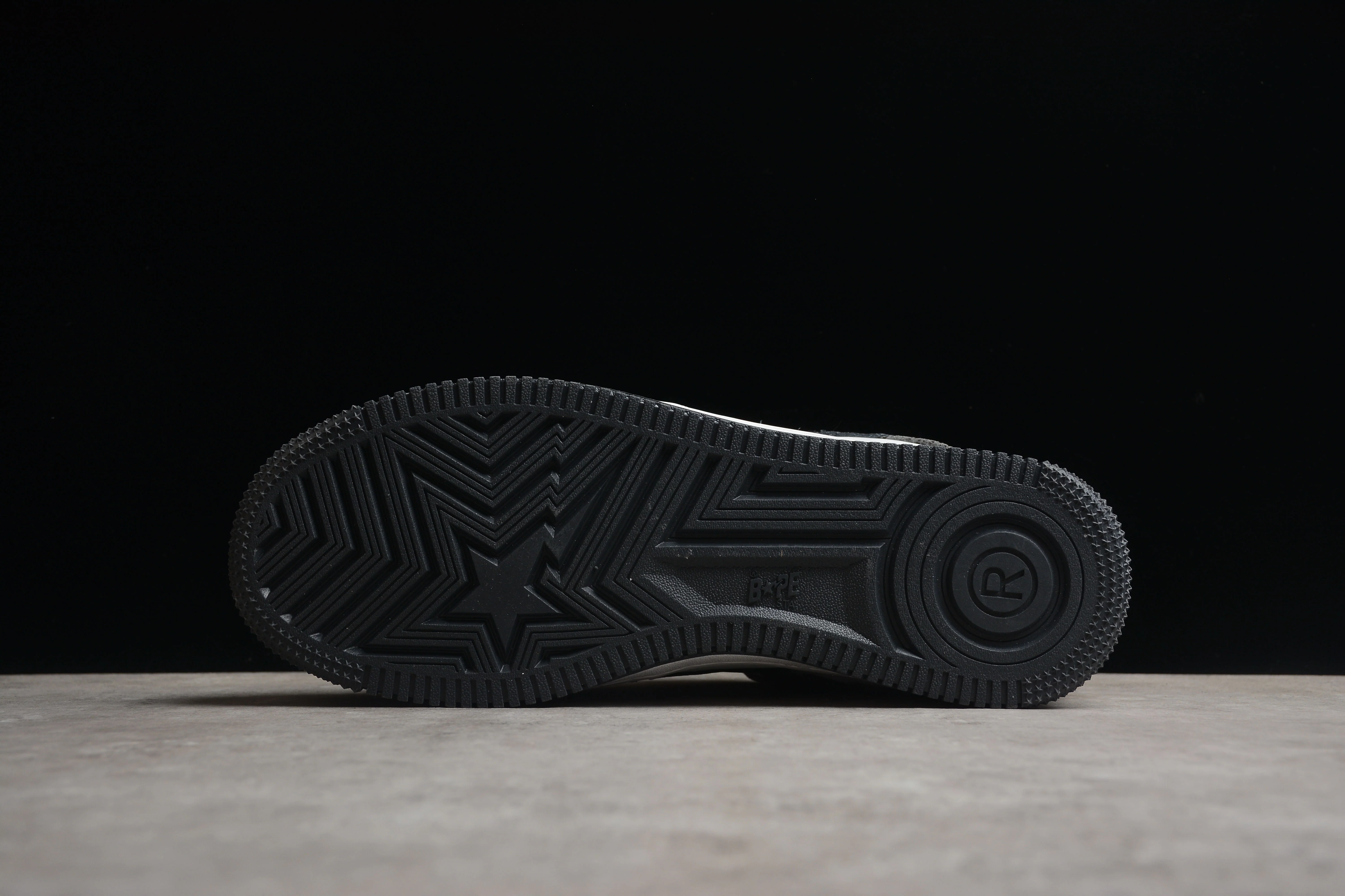 BAPE STA Low-Top Sneakers with Black Snakeskin Pattern - Soul Replicas