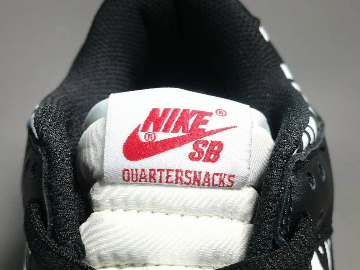 NIKE SB DUNK x QUARTERSNACKS ZEBRA - Soul Replicas