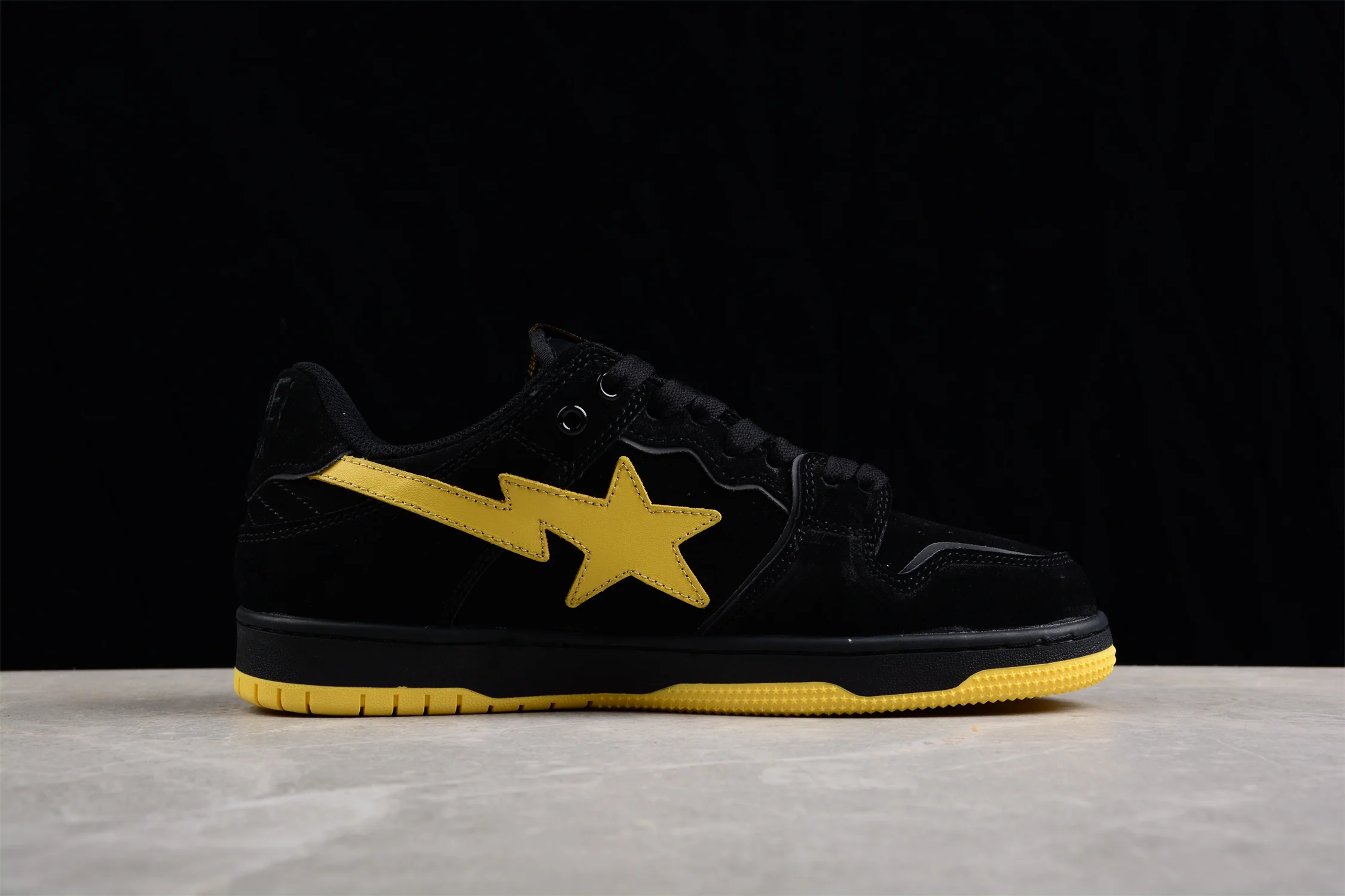 BAPE STA Low-Top Sneakers in Black and Yellow - Soul Replicas