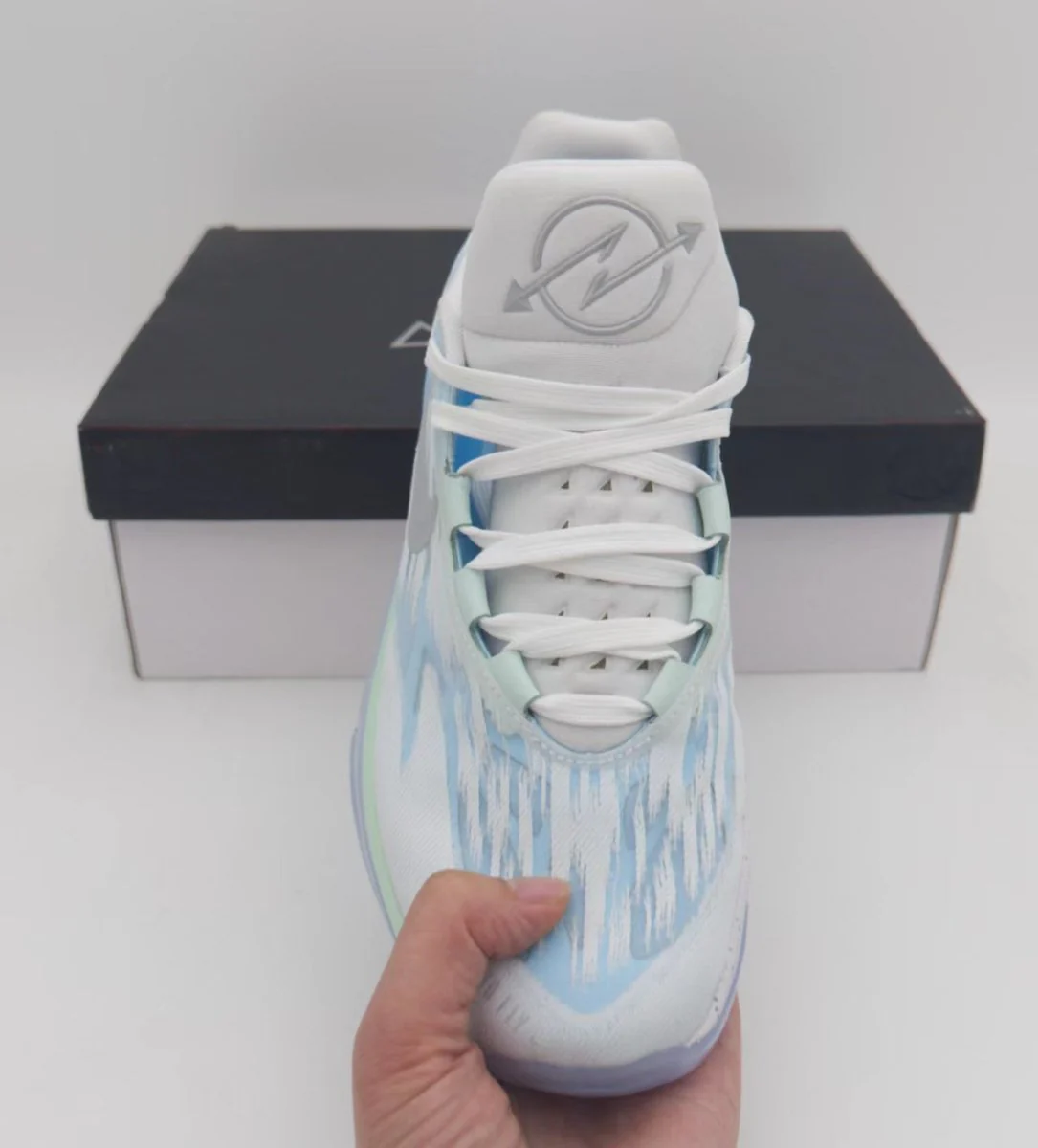 NIKE ZOOM G.T. CUT 2 x DARE TO FLY - Soul Replicas