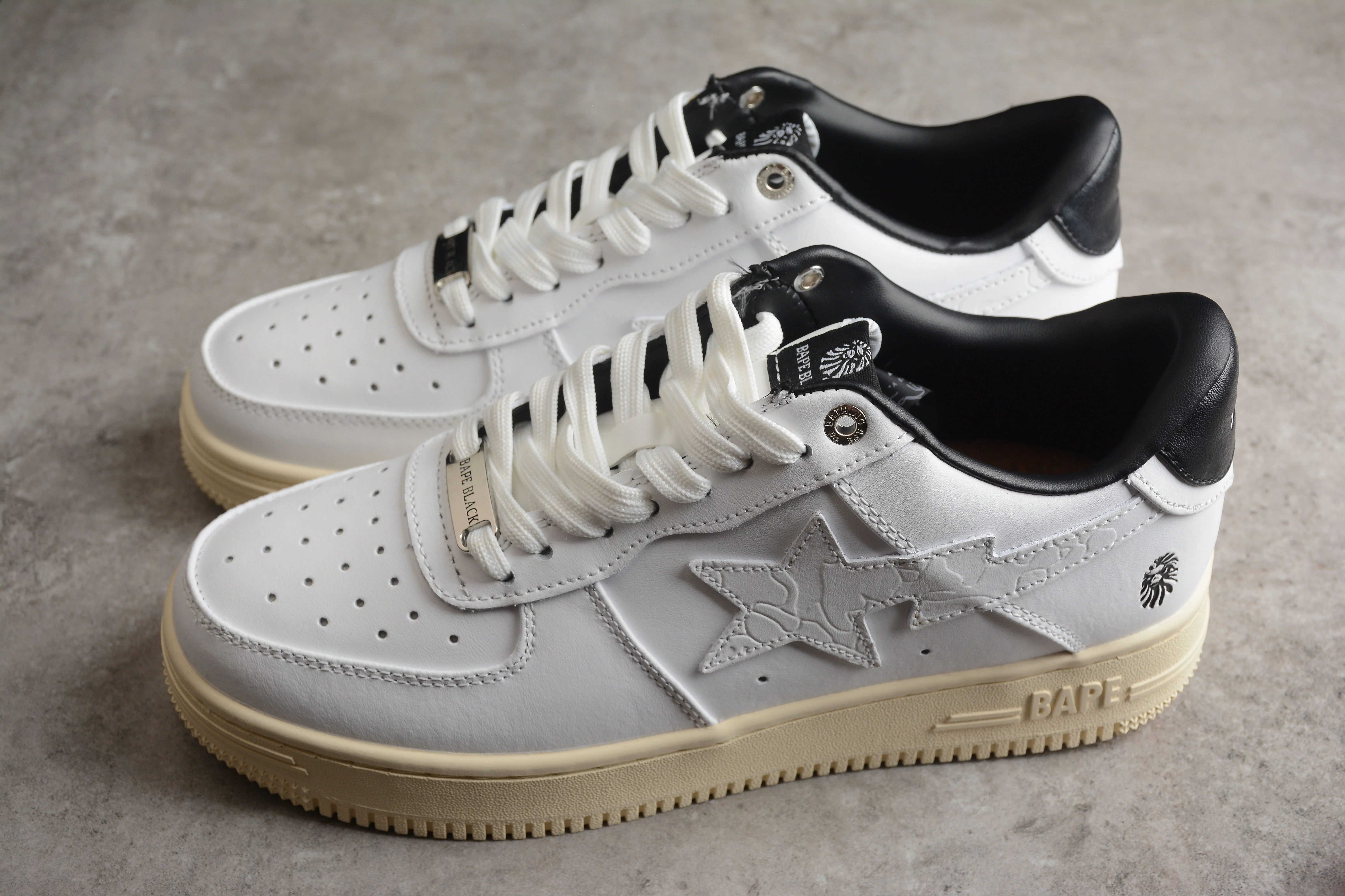 BAPE STA Low-Top Sneakers in White and Black - Soul Replicas