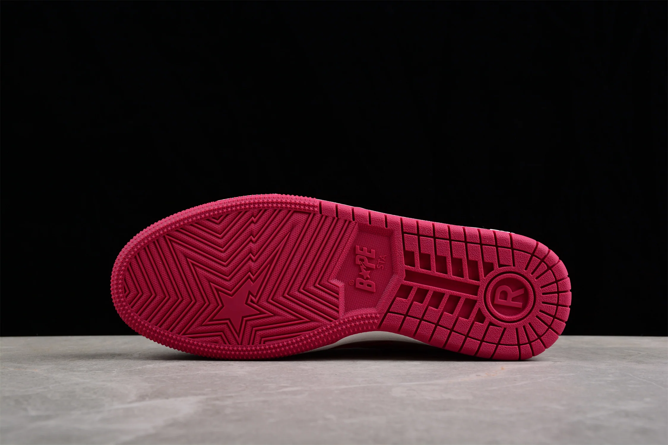 BAPE STA Low-Top Sneakers in Red and Pink - Soul Replicas