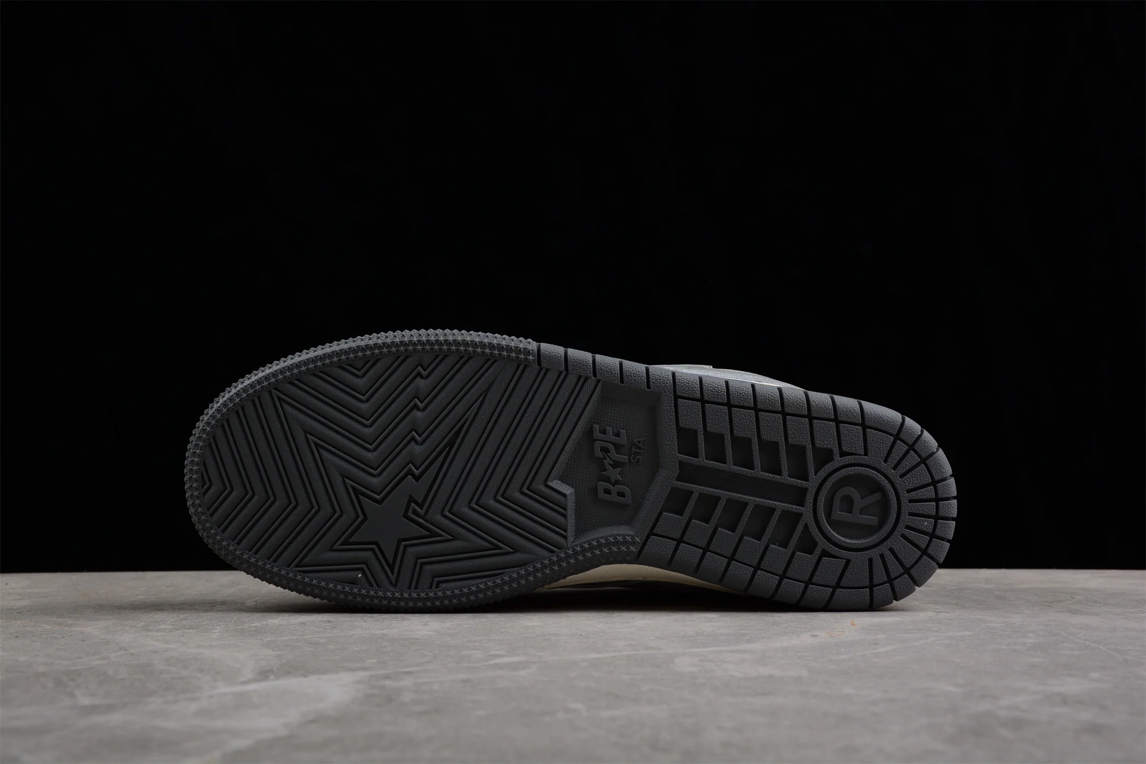 BAPE STA Low-Top Sneakers in White and Gray - Soul Replicas