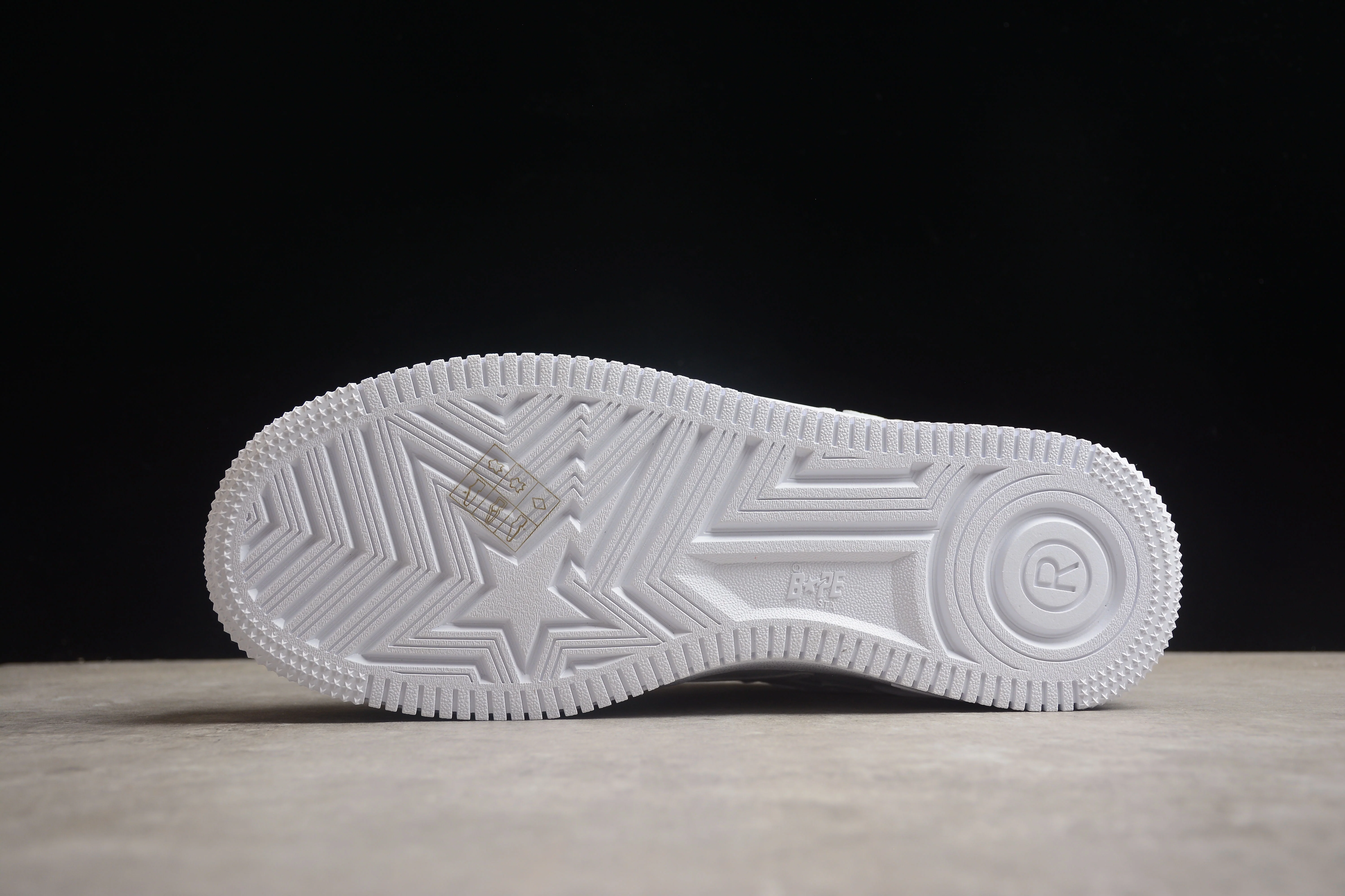 BAPE STA Low-Top Sneakers in All-White - Soul Replicas