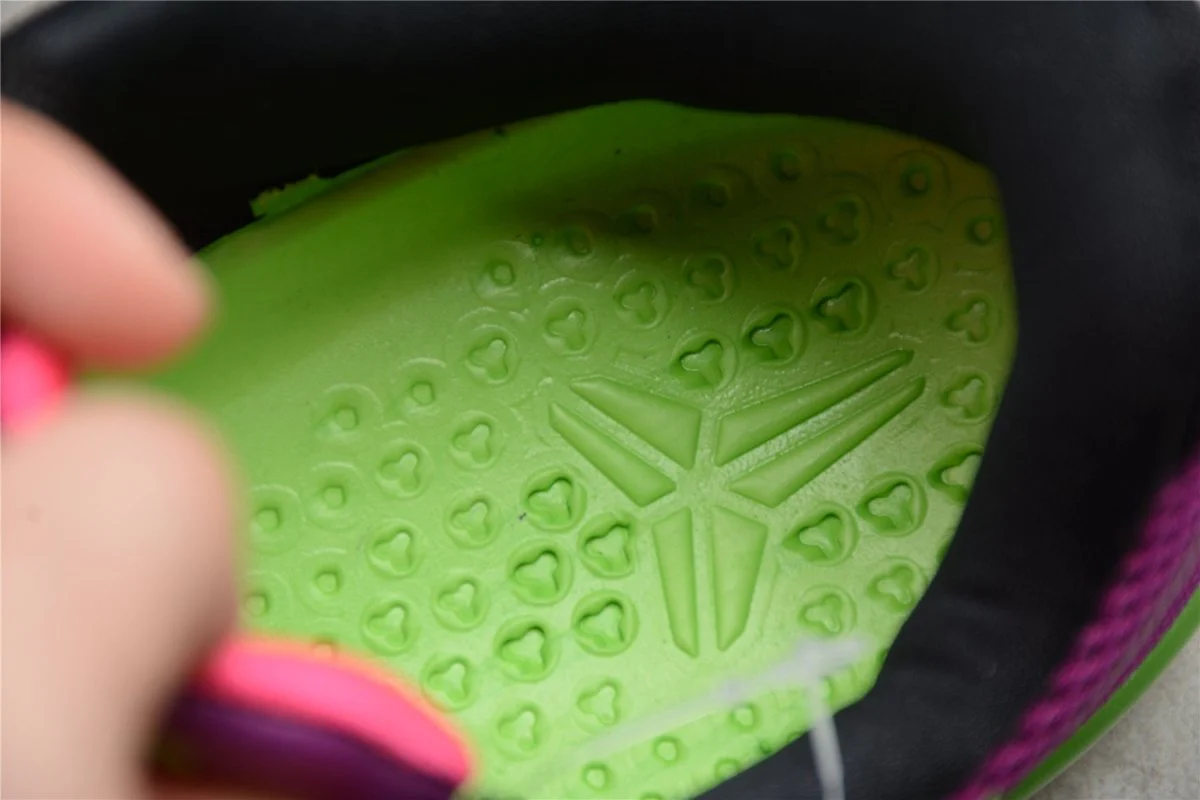 NIKE KOBE 11 EM LOW x MAMBACURIAL - Soul Replicas