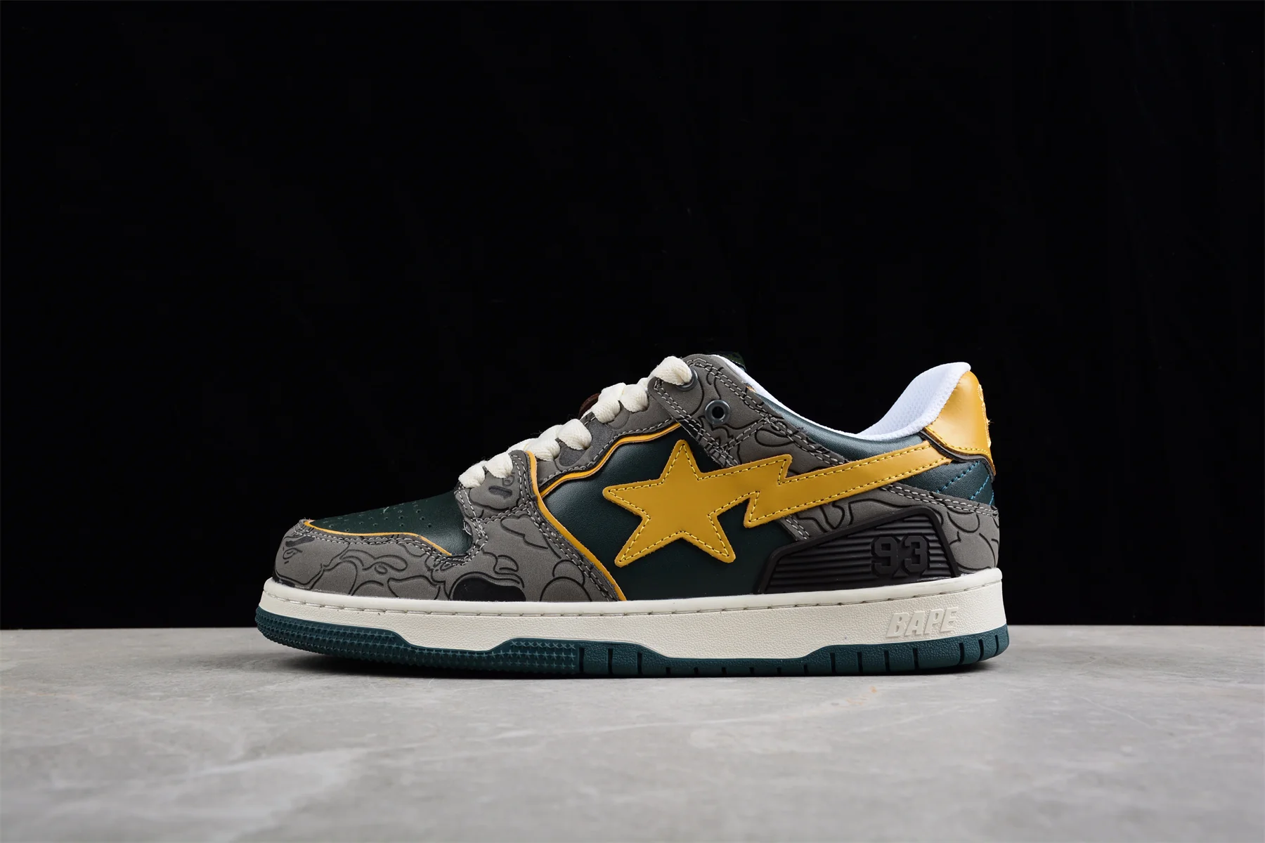 BAPE STA Low-Top Sneakers in Green and Yellow - Soul Replicas