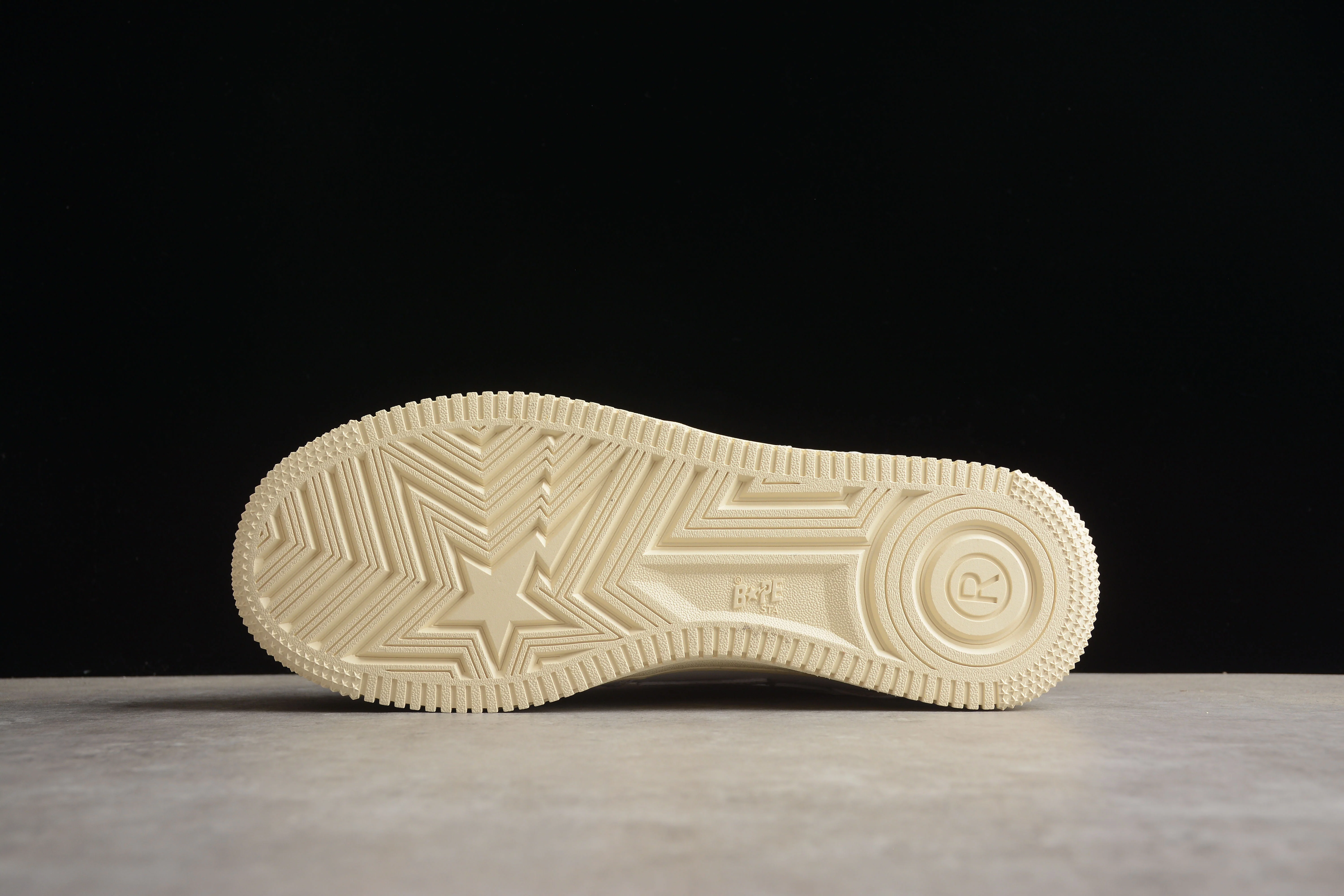 BAPE STA Low-Top Sneakers in White and Black - Soul Replicas