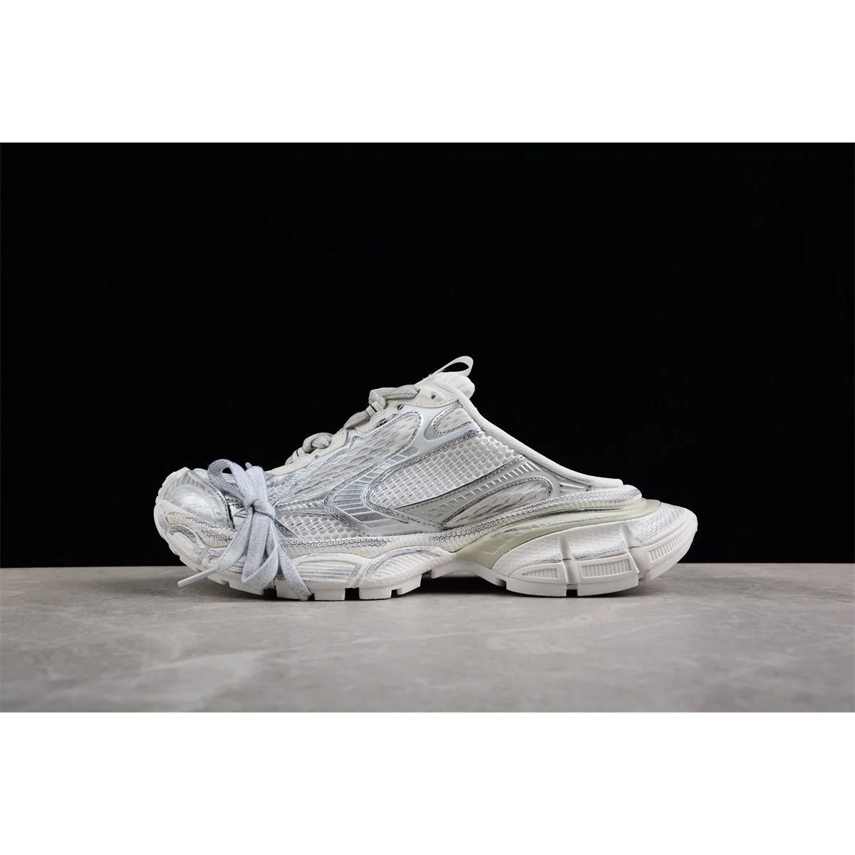 BALENCIAGA 3XL MULE x WHITE EGGSHELL - Soul Replicas