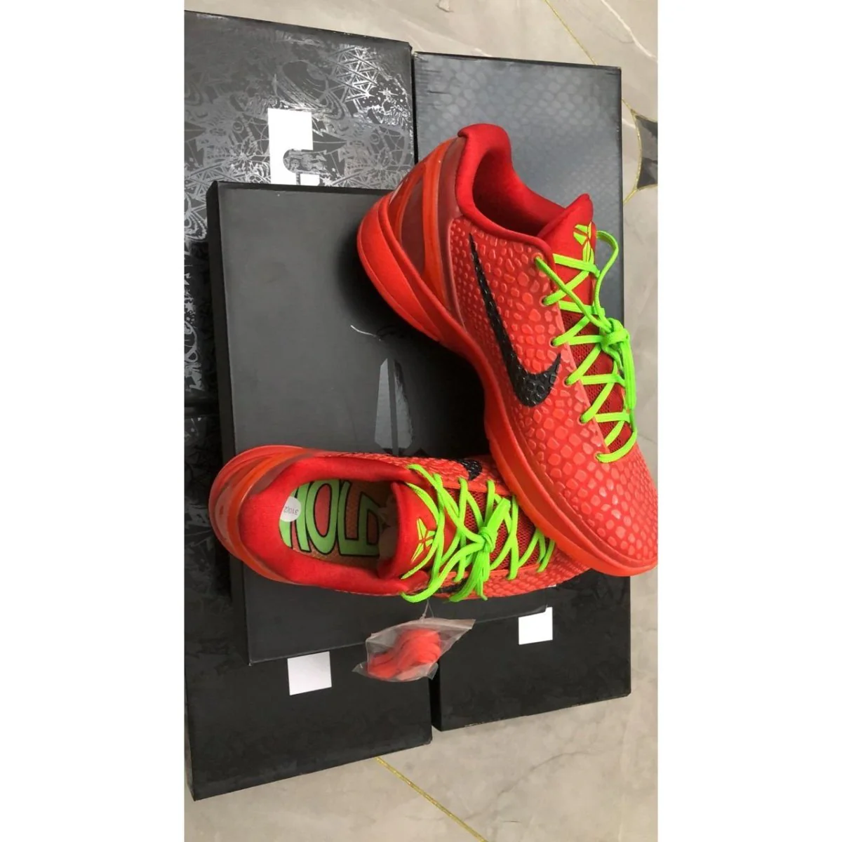 NIKE KOBE 6 PROTRO x REVERSE GRINCH - Soul Replicas